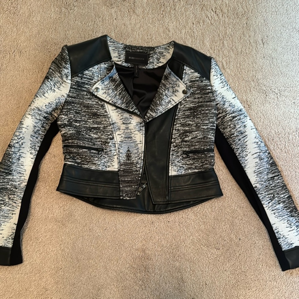 BCBG multimodal jacket sz SM LIKE NEW; blue, white and black